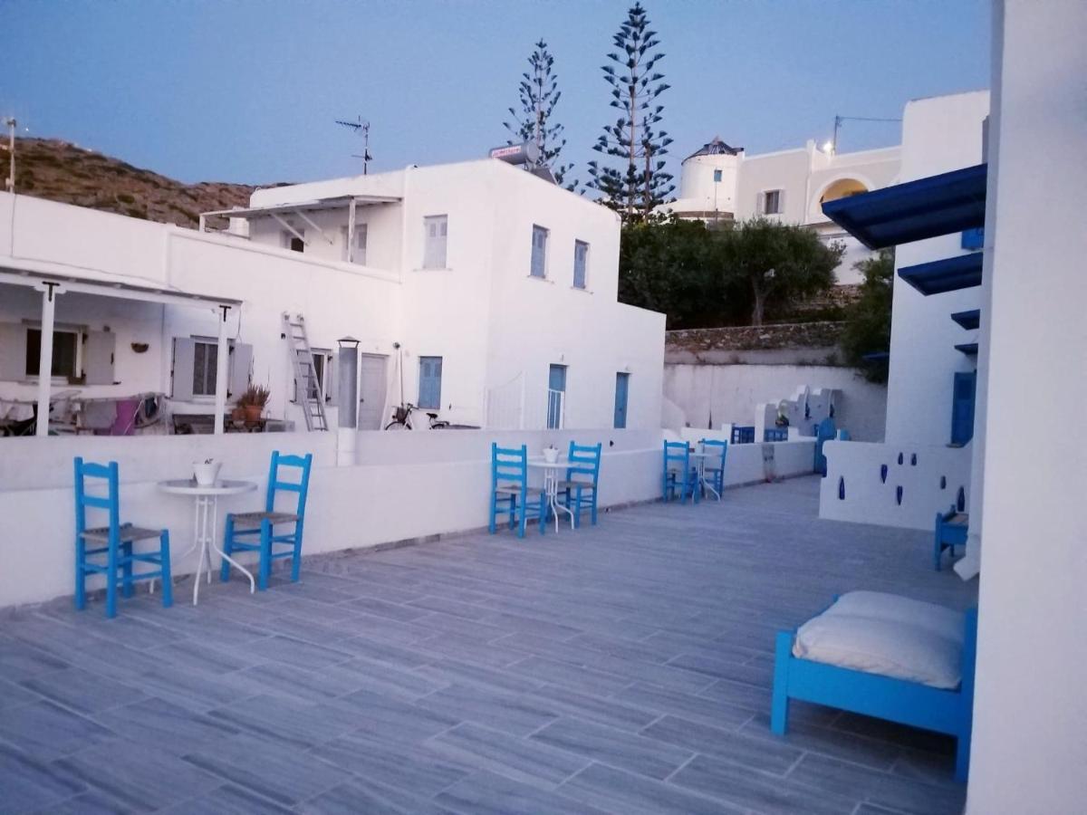 Yacht Front Apartment - Νο 2 イオス島 チョーラ エクステリア 写真