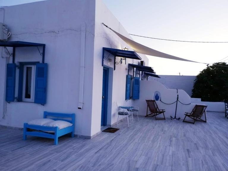 Yacht Front Apartment - Νο 2 イオス島 チョーラ エクステリア 写真