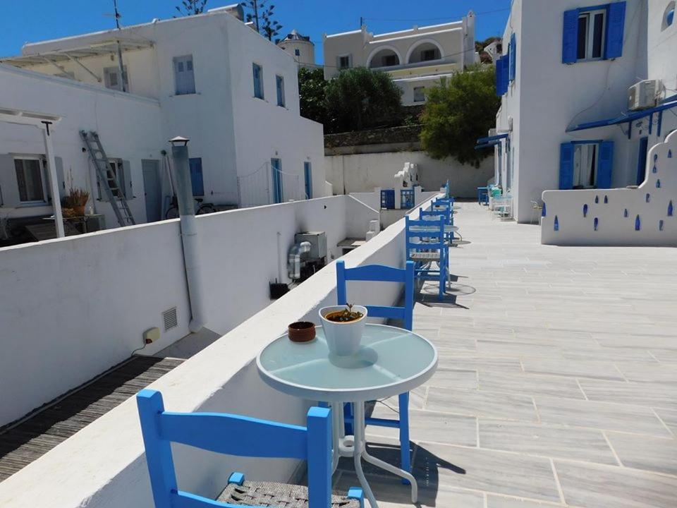 Yacht Front Apartment - Νο 2 イオス島 チョーラ エクステリア 写真