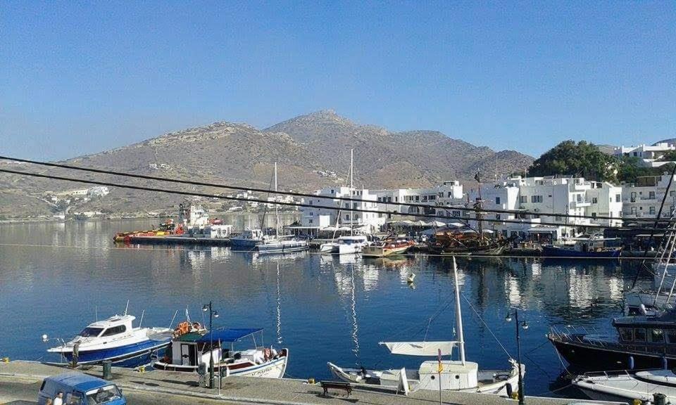 Yacht Front Apartment - Νο 2 イオス島 チョーラ エクステリア 写真