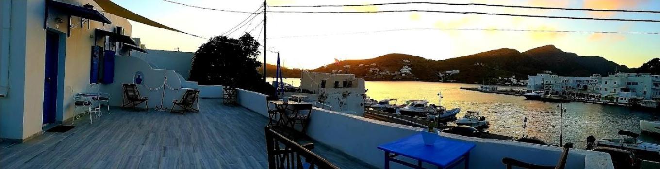 Yacht Front Apartment - Νο 2 イオス島 チョーラ エクステリア 写真